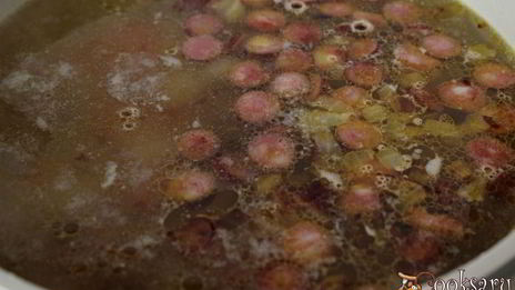 фасолевый суп с охотничьими колбасками