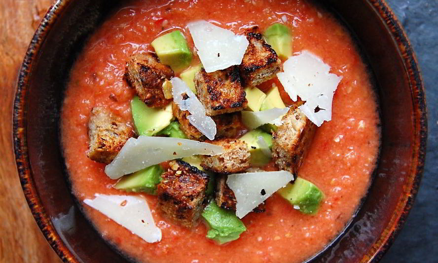 Рецепт гаспачо с домашними гренками