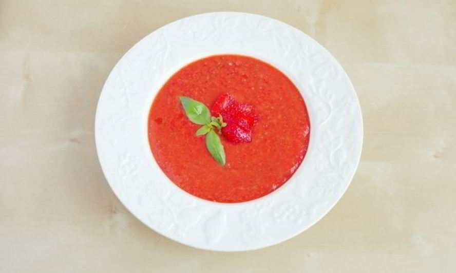 Рецепт гаспачо с клубникой