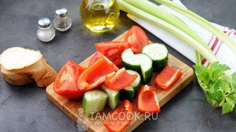 гаспачо с печенью трески