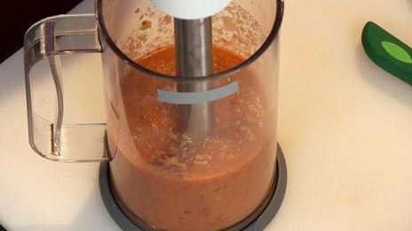 гаспачо с зеленым салатом