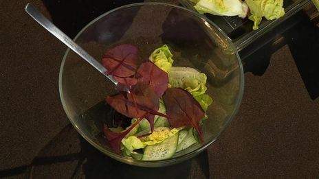 гаспачо с зеленым салатом