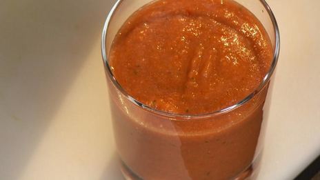 гаспачо с зеленым салатом