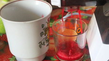 томатно-вишневый гаспачо в стаканах