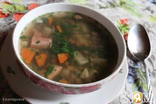 Горохово-чечевичный суп с копченостями