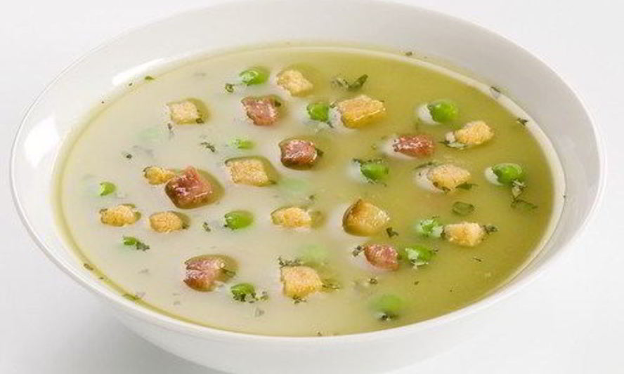 Рецепт гороховый суп с беконом и сухариками