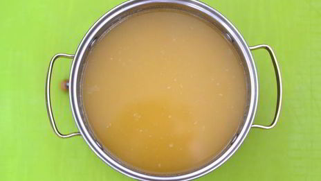 гороховый суп с чесночными рулетиками