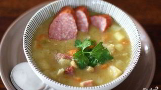 Гороховый суп с колбасой