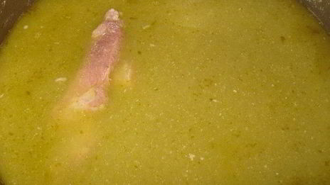 гороховый суп с копченой грудинкой