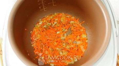 гороховый суп с копченостями в мультиварке