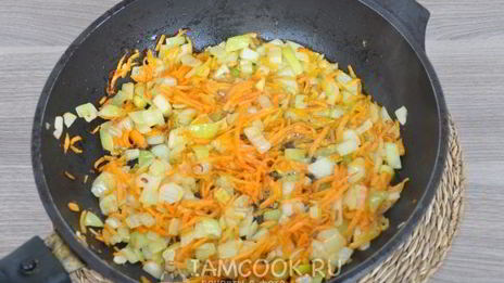 гороховый суп с копчеными крылышками