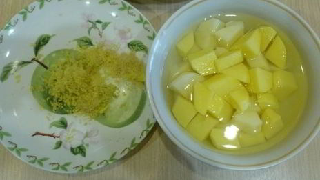 гороховый суп с курицей и кокосовым молоком