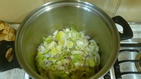 гороховый суп с курицей и кокосовым молоком