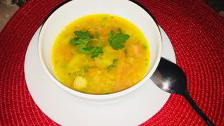 Гороховый суп с варено-копченой рулькой