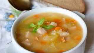 Гороховый суп с ветчиной по-домашнему