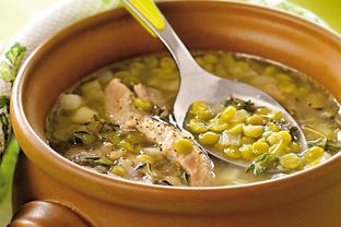 Гороховый суп со свиной рулькой