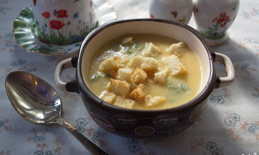 Рецепт суп гороховый с гренками