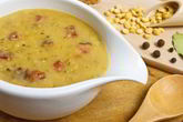 Суп гороховый с куриным мясом и копченостями