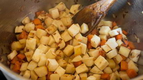 грибной суп с корнеплодами