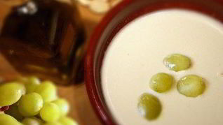 Испанский суп из миндаля