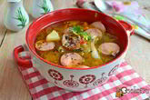 Картофельный суп с капустой и сосисками
