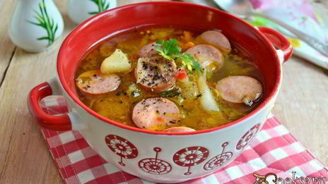 картофельный суп с капустой и сосисками