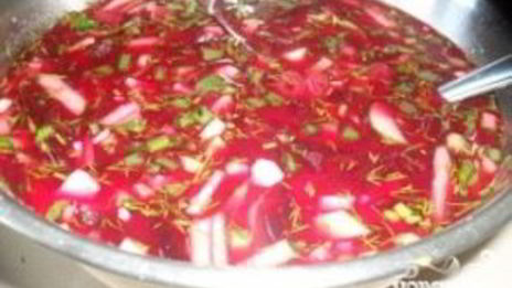 холодник из консервированной свеклы