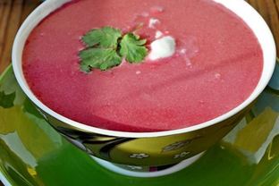 Холодный кокосовый суп со свеклой