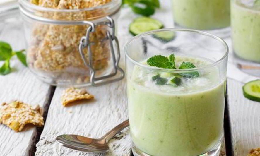 Рецепт холодный крем-суп из огурца и сельдерея