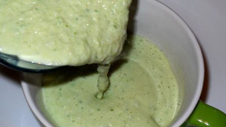 холодный крем-суп с авокадо на кефире