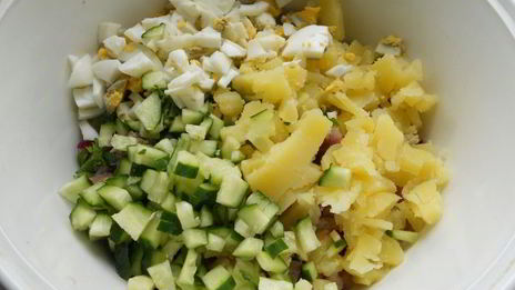 холодный норвежский суп с селедкой