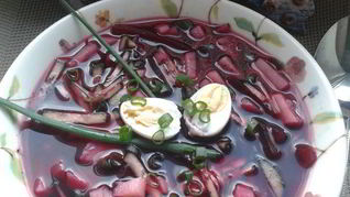 Холодный суп на свекольном квасе