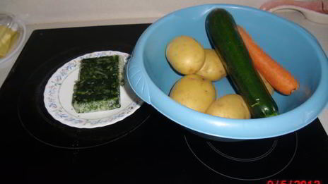 холодный суп-пюре из листьев белой свеклы