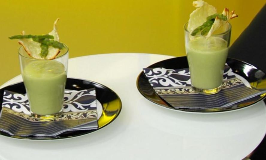 Рецепт холодный суп-пюре из спаржи и авокадо