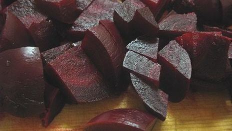 свекольник — холодный суп из свеклы