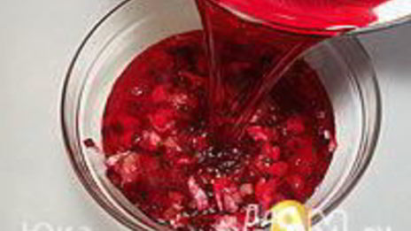 свекольник — холодный суп из свеклы