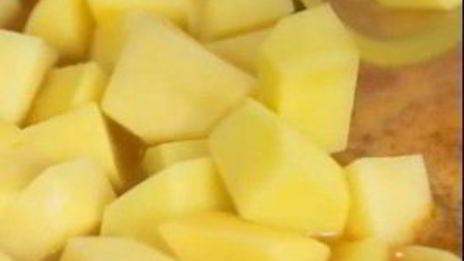 хрустящий суп из картофеля с сухариками