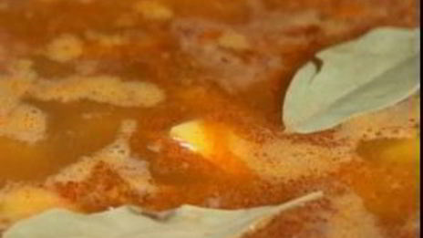 хрустящий суп из картофеля с сухариками