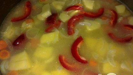 крем-суп из брокколи и плавленого сыра