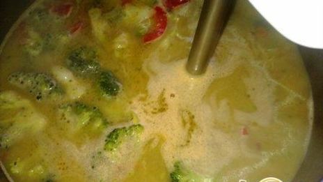 крем-суп из брокколи и плавленого сыра