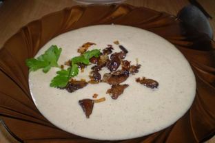 Крем-суп из шампиньонов со сливками