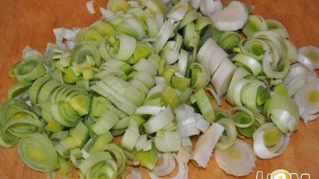 крем-суп из тыквы с сырными рулетами