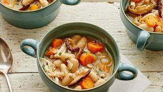 Куринный суп с фарро и шиитаке