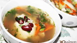 Куриный суп с фасолью