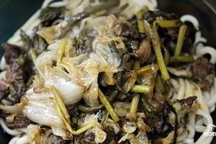 Лагман с квашеной капустой