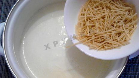 молочный суп с лапшой