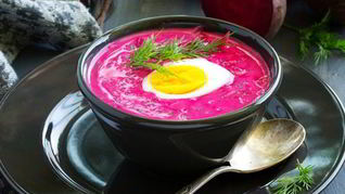 Густая окрошка со свеклой и куриным филе