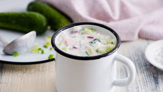 Легкая окрошка с редиской, на кефире