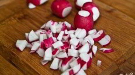 окрошка классическая с колбасой на воде