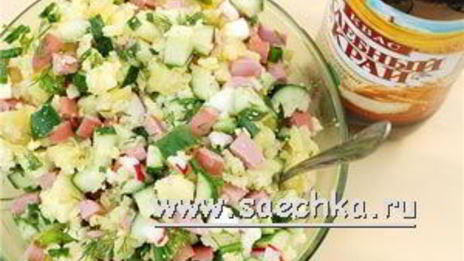 окрошка с копчеными сосисками